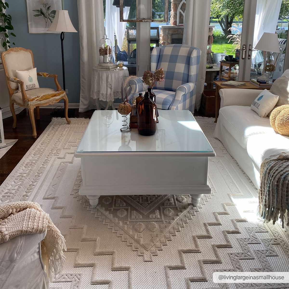 Ivory Alya 3D Medallion Fringe @Area Rug - Clearance - Ornate Home