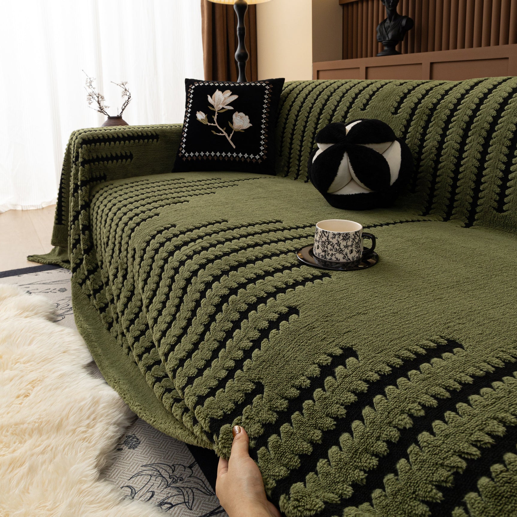 Jacquard Fleece Throw Blanket for Couch Plush Fuzzy Cozy Soft Blankets and Throws for Sofa - Ornate Home