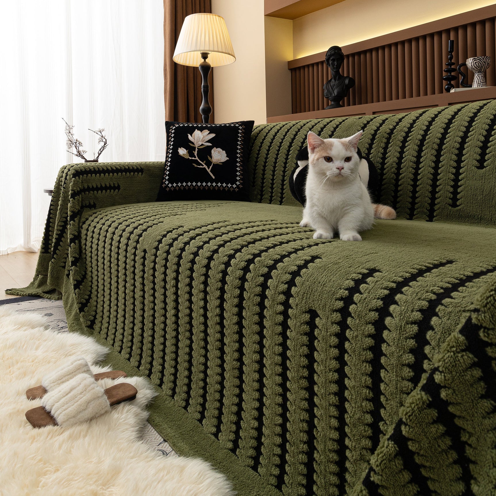 Jacquard Fleece Throw Blanket for Couch Plush Fuzzy Cozy Soft Blankets and Throws for Sofa - Ornate Home