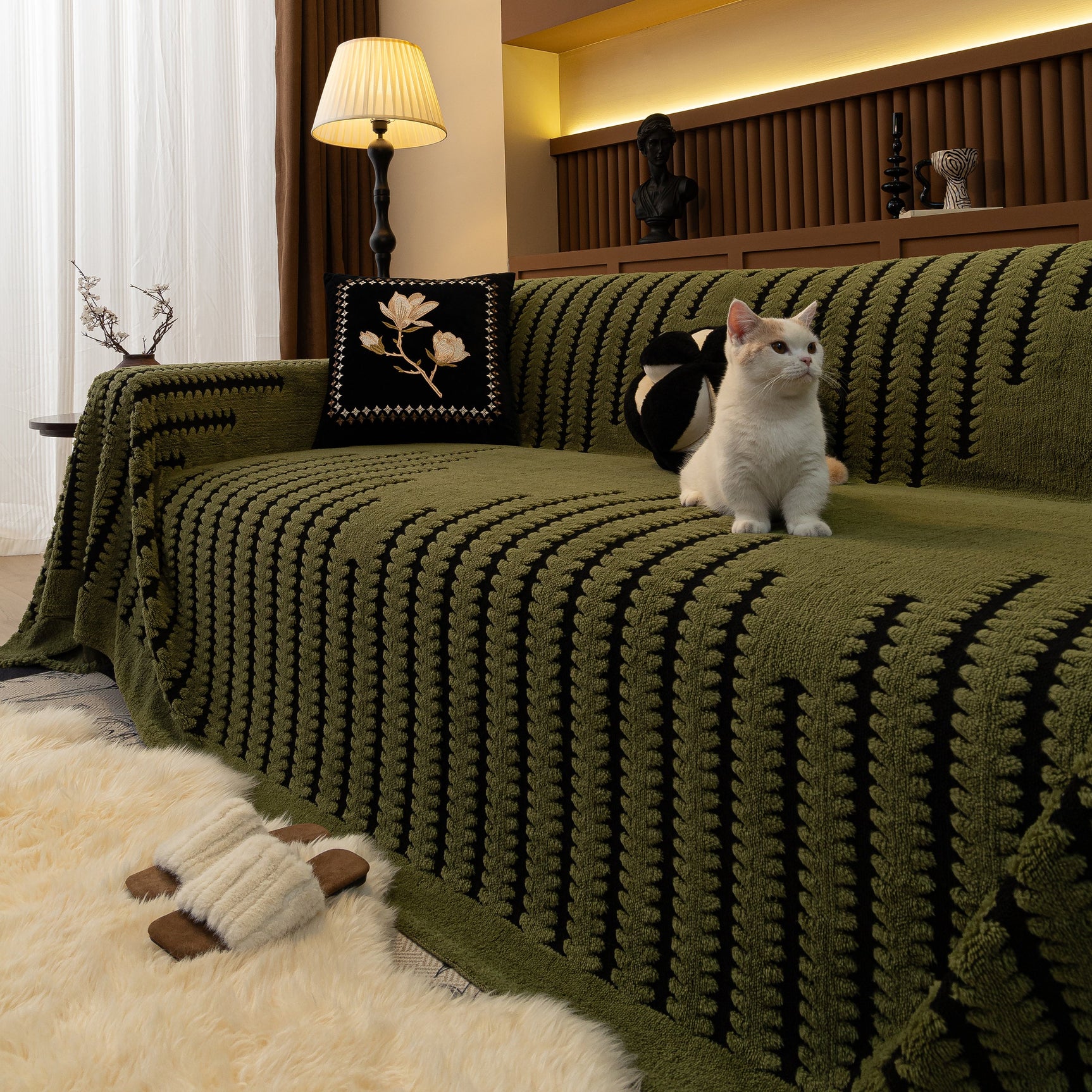 Jacquard Fleece Throw Blanket for Couch Plush Fuzzy Cozy Soft Blankets and Throws for Sofa - Ornate Home