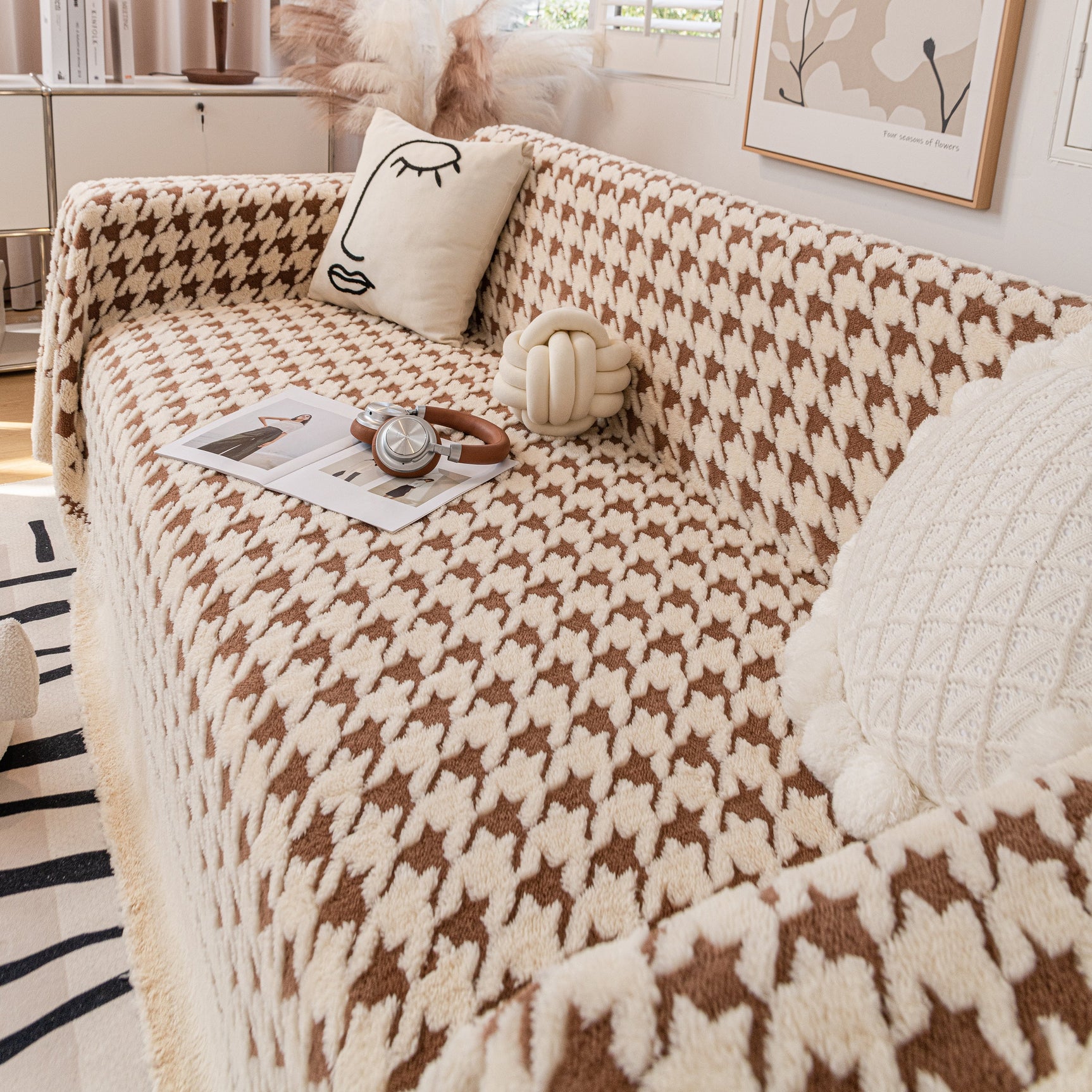 Jacquard Plush Houndstooth Sofa Throw Cover, Cover Throws for Sofas, Stylish Living Room Throws - Ornate Home