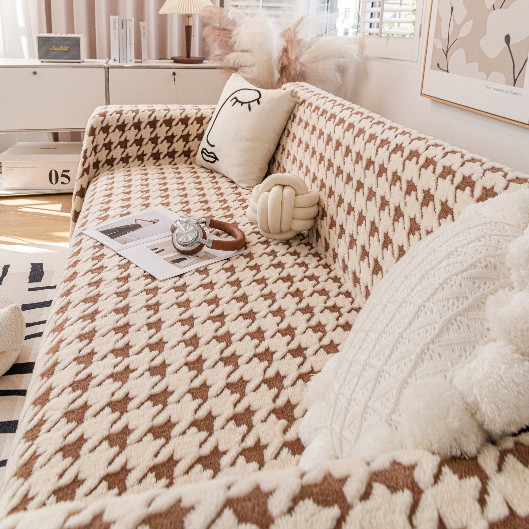 Jacquard Plush Houndstooth Sofa Throw Cover, Cover Throws for Sofas, Stylish Living Room Throws - Ornate Home