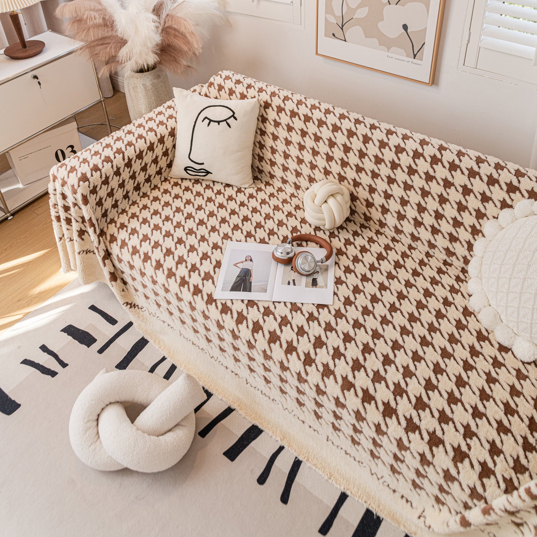 Jacquard Plush Houndstooth Sofa Throw Cover, Cover Throws for Sofas, Stylish Living Room Throws - Ornate Home
