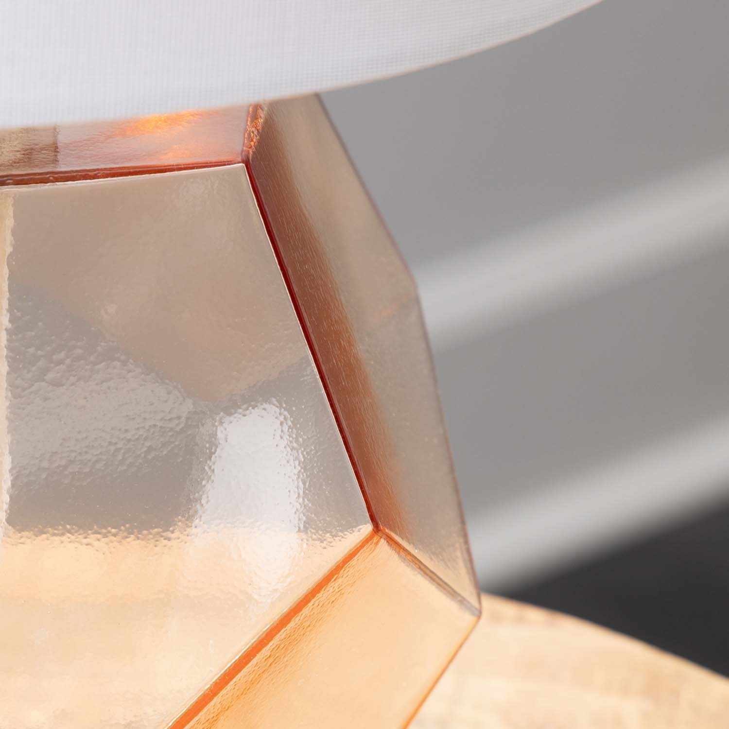 Jantianon Table Lamp - Ornate Home