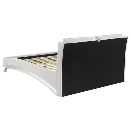 Jeremaine White Queen Bed - Ornate Home