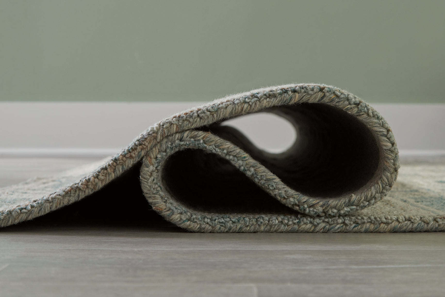 Jossland Green/Ivory Large Rug - Ornate Home