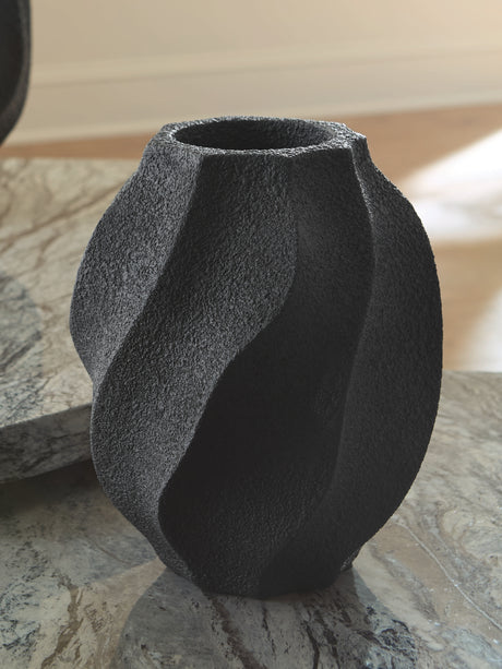 Judworth Black Vase (17.08"H) - Ornate Home