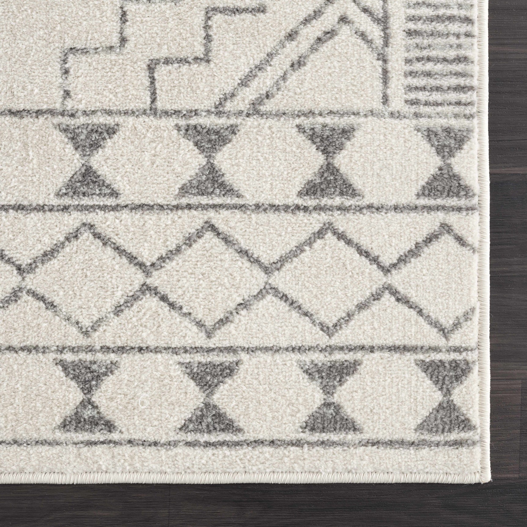 KMRSH-4614 Ivory Tribal Carpet - Clearance - Ornate Home
