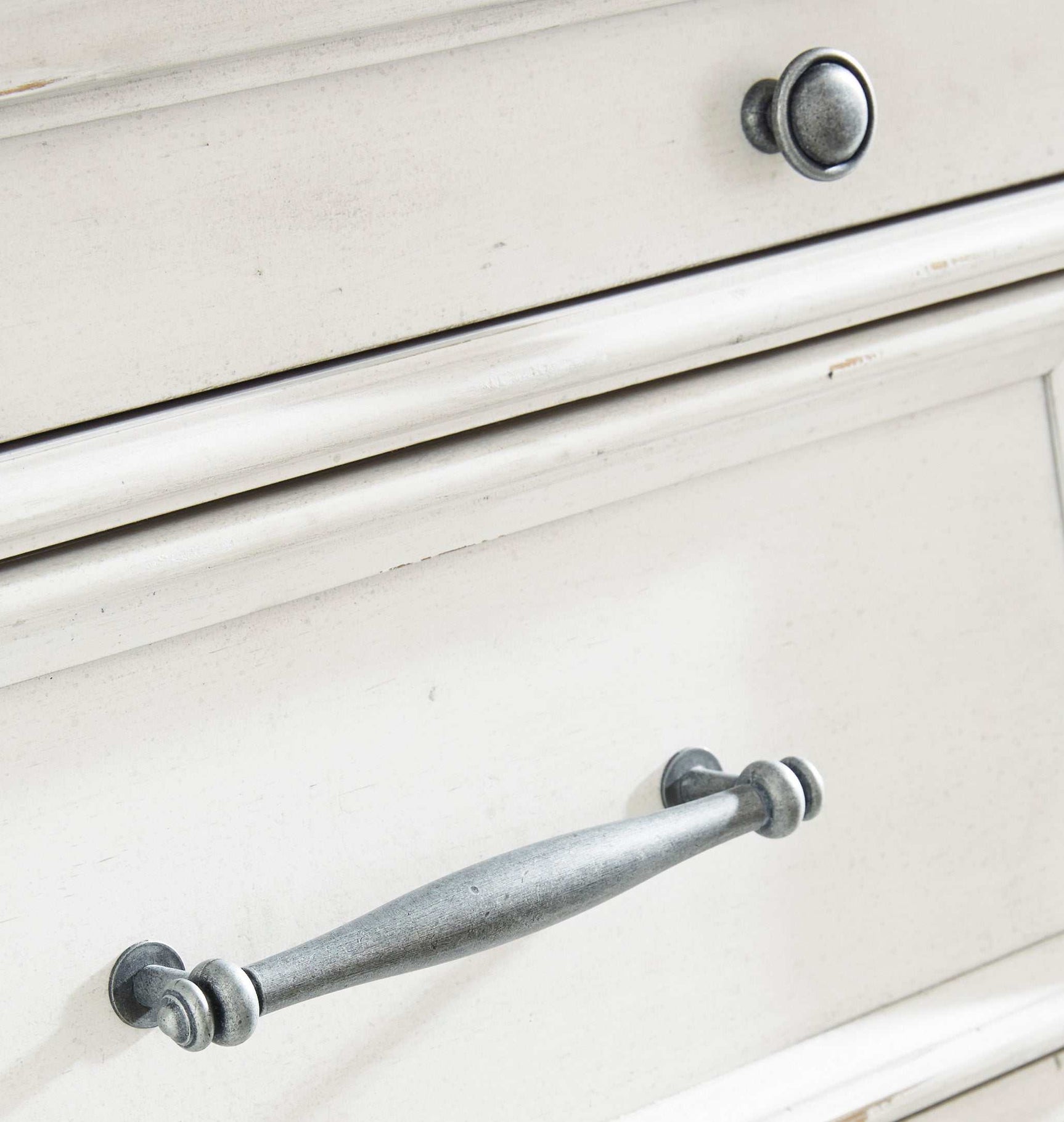 Kanwyn Whitewash Queen Panel Bedroom Set / 5pc (Online Special Price) - Ornate Home