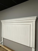 Kanwyn Whitewash Queen Panel Bedroom Set w/ Storage Bench / 5pc - Ornate Home