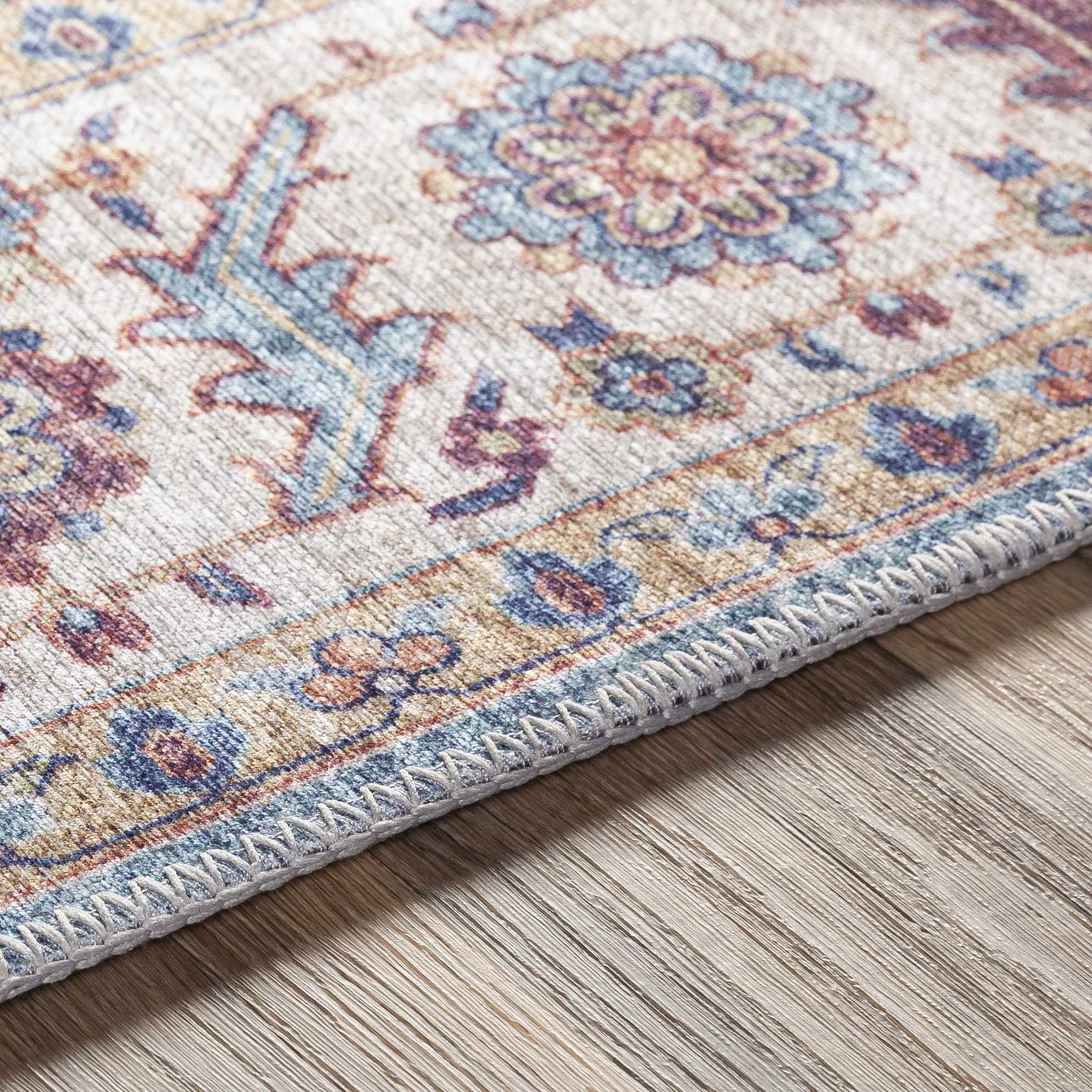 Kapaa Traditional Area Rug - Ornate Home