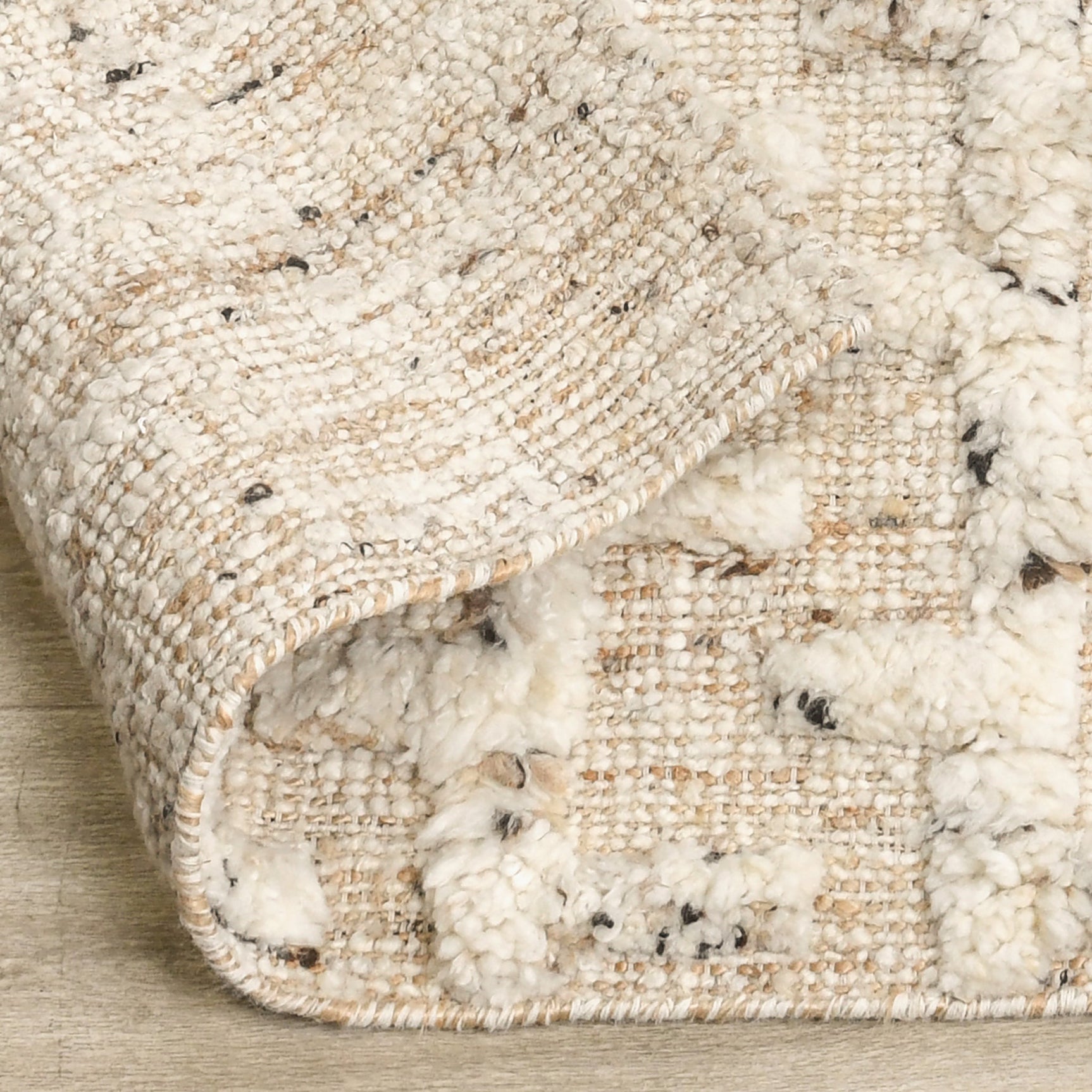 Kapala Ivory/Natural Rug - Ornate Home