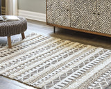 Karalee 5' x 7' Rug - Ornate Home