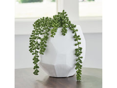 Karenton White Vase 7" - Ornate Home