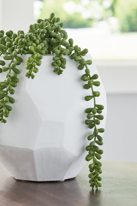 Karenton White Vase 7" - Ornate Home