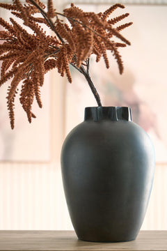 Kaslett Antique Black Vase - Ornate Home