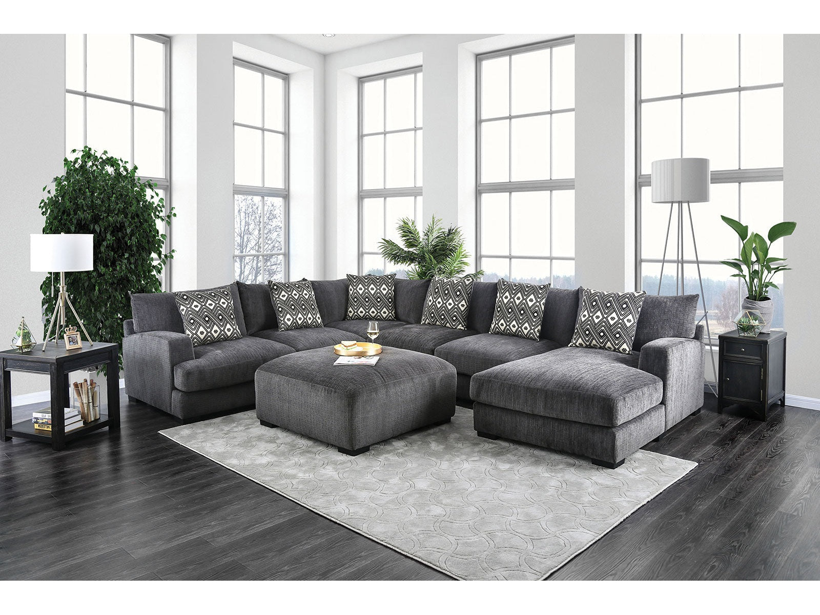 Kaylee Gray U-Shaped Sectional w/ Ottoman Right Chaise - Ornate Home