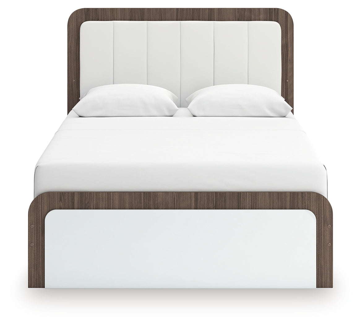 Kendanport Brown/White Queen Upholstered Platform Bed, Dresser and Mirror - Ornate Home