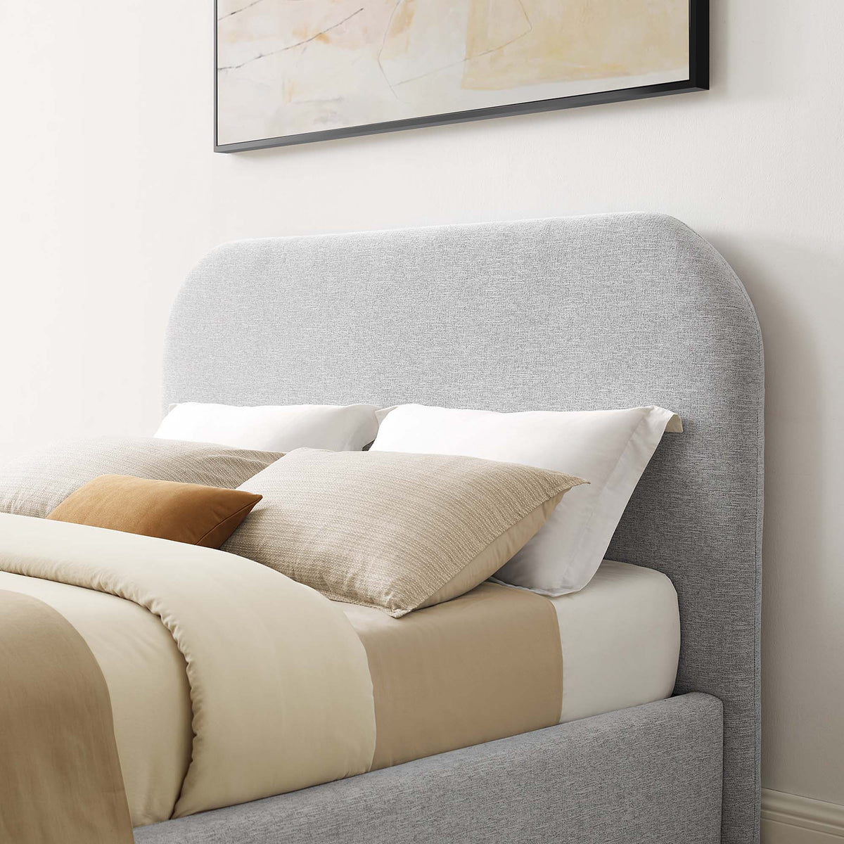 Keynote Heathered Weave Light Gray Upholstered Fabric Curved King Platform Bed - Ornate Home
