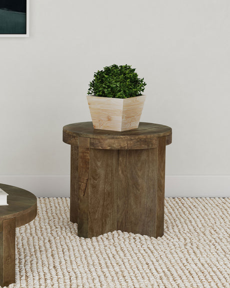 Kinkaid Brown End Table - Ornate Home
