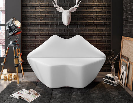 Kiss Loveseat in White - Ornate Home