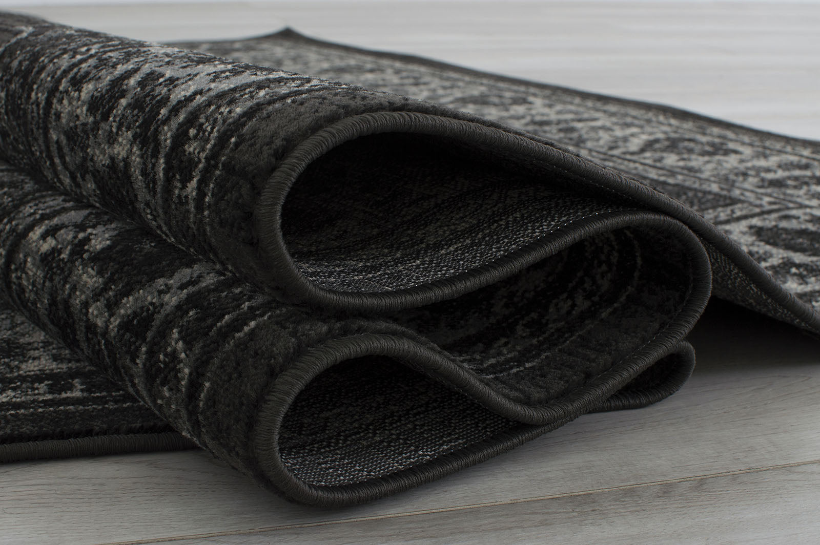 Kozlu Dark Gray 5' X 7' Area Rug - Ornate Home