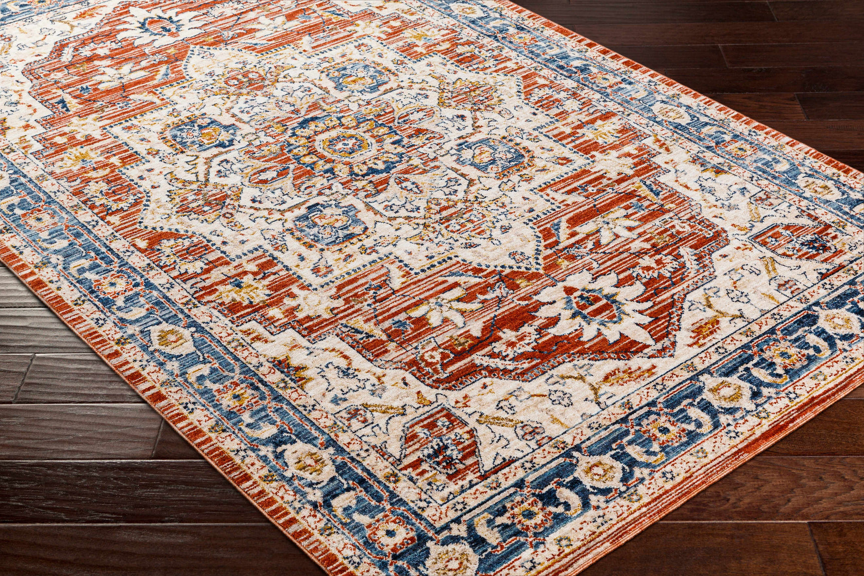 Kuro Traditional Style Rug - Clearance - Ornate Home