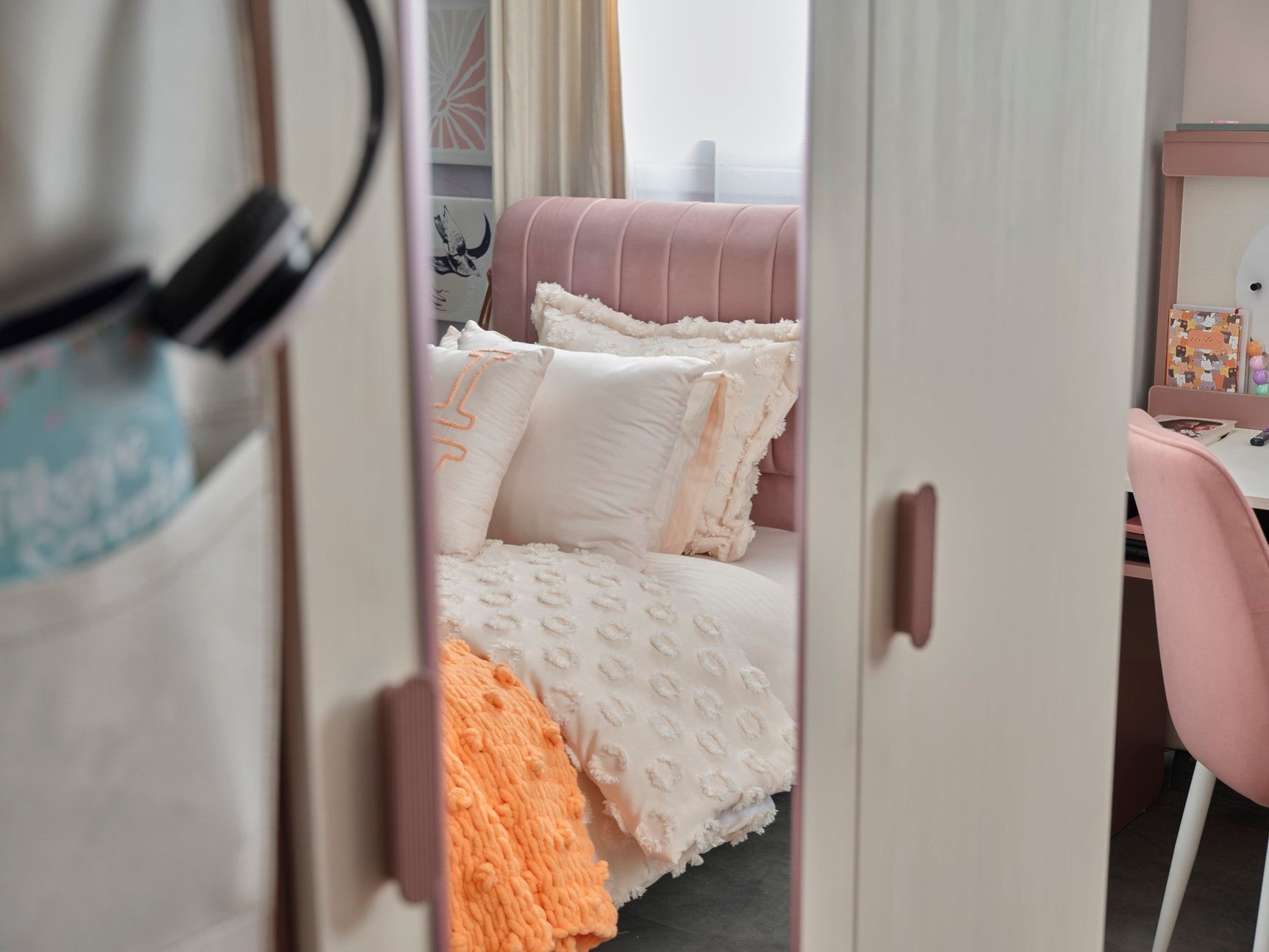 Linda Pink/White 3 Door Wardrobe