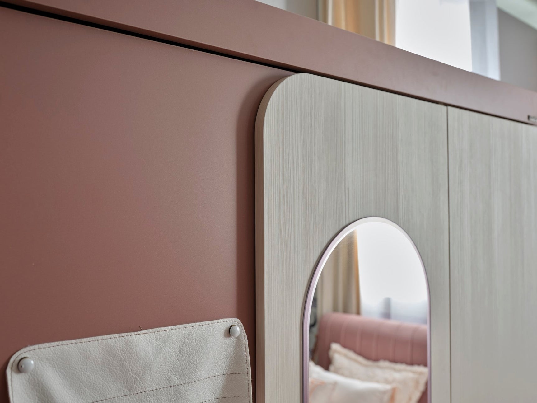 Linda Pink/White 3 Door Wardrobe