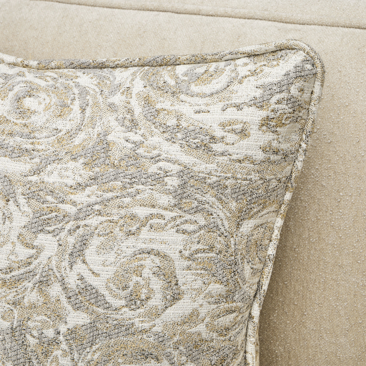 La Marisia Creamy Pearl/Tranquil Chenille Loveseat - Ornate Home