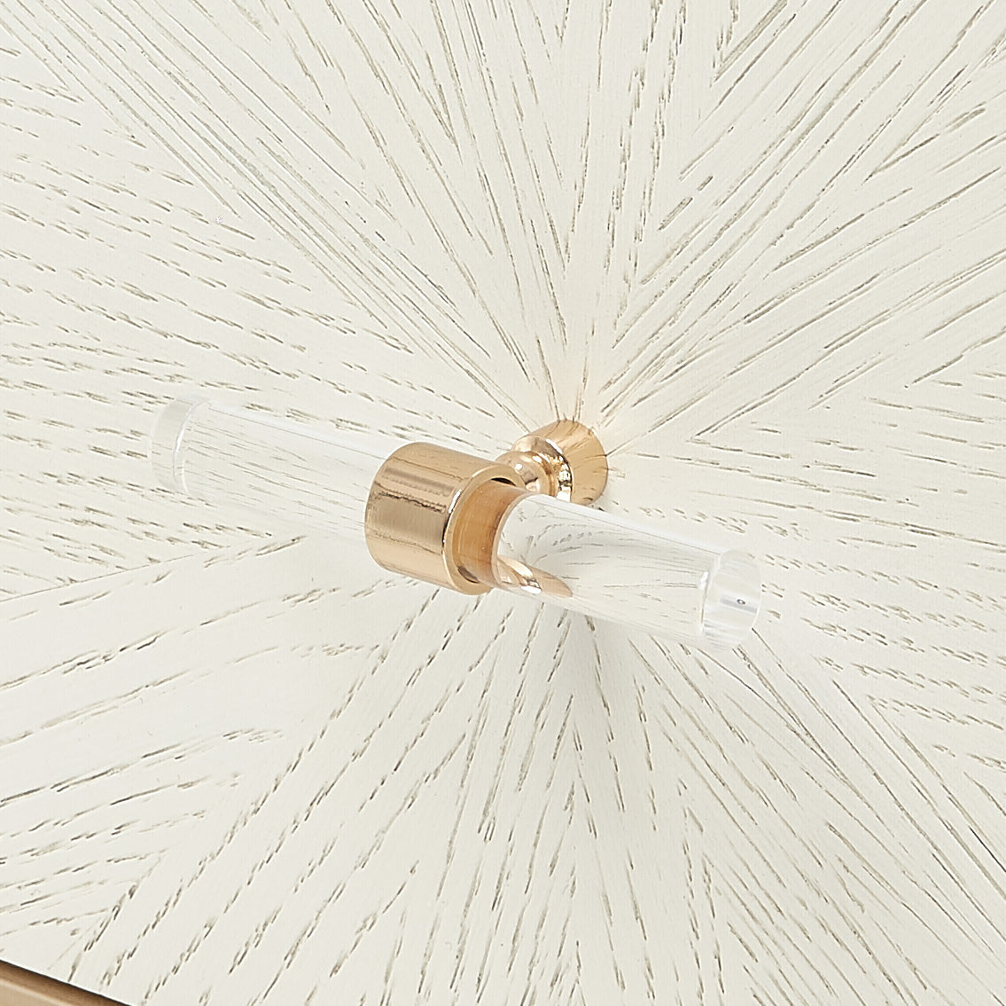 La Rachelle Medium Champagne 5-Drawer Chest - Ornate Home