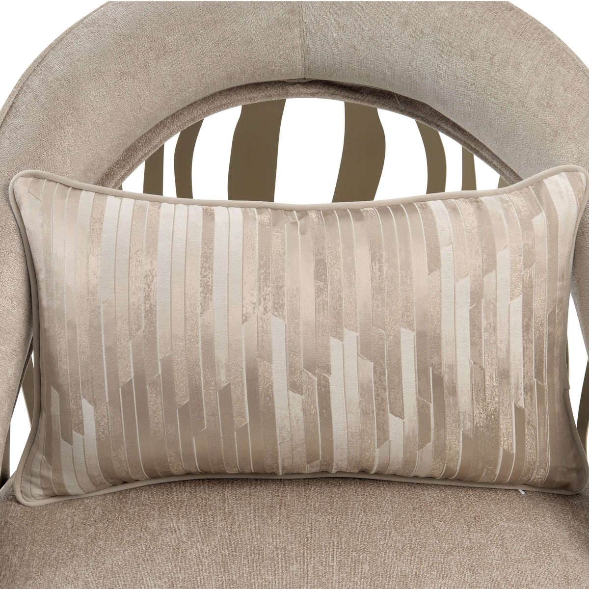 La Rachelle Medium Champagne/Lustre Flame Accent Chair