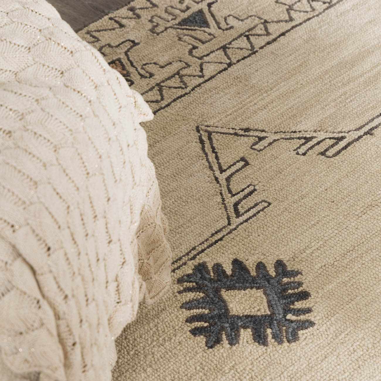 Laketon Wool Area Rug - Ornate Home