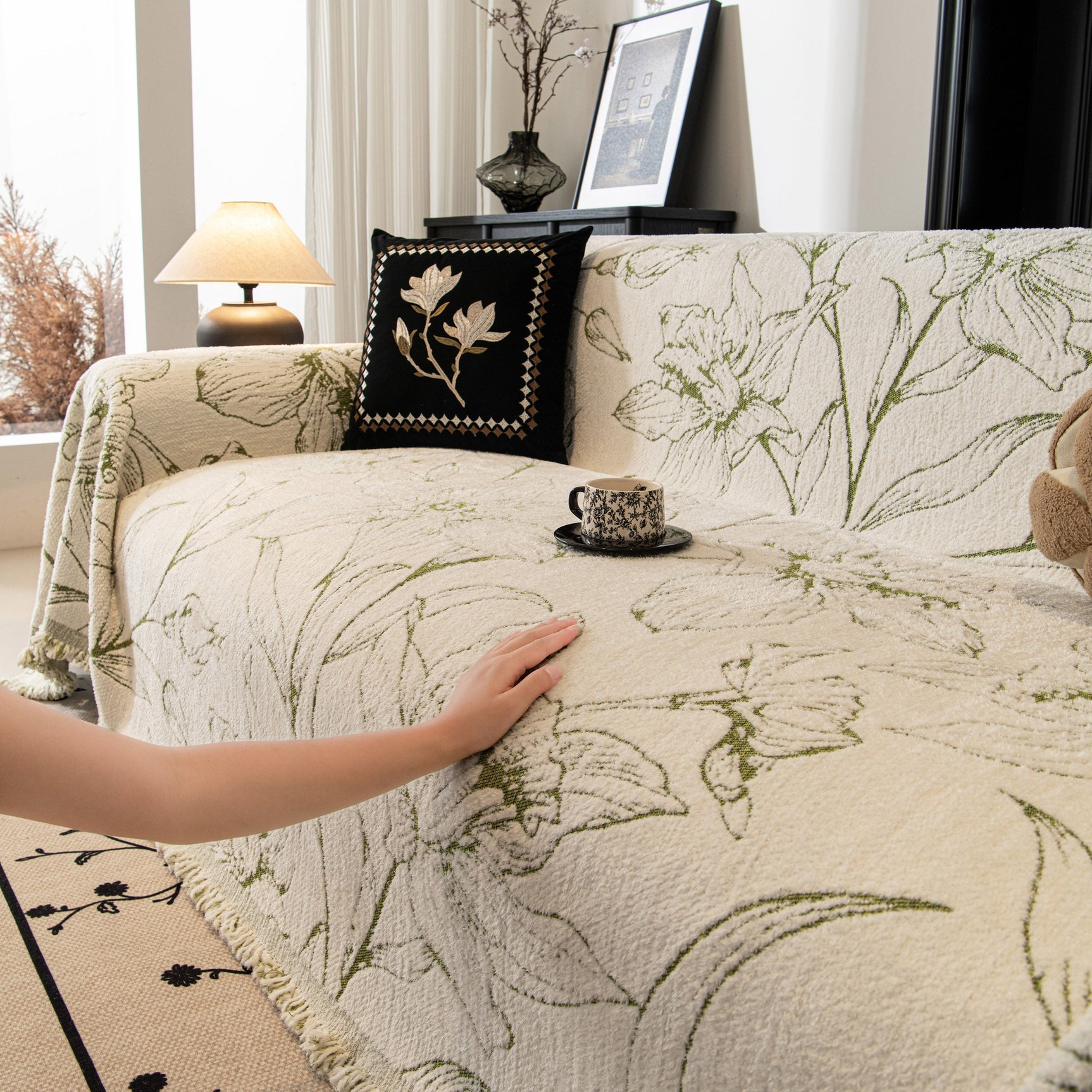 Large Floral Sofa Cover Throw Blanket, Plush Jacquard Non-Shedding Couch Cover for Pets - Ornate Home