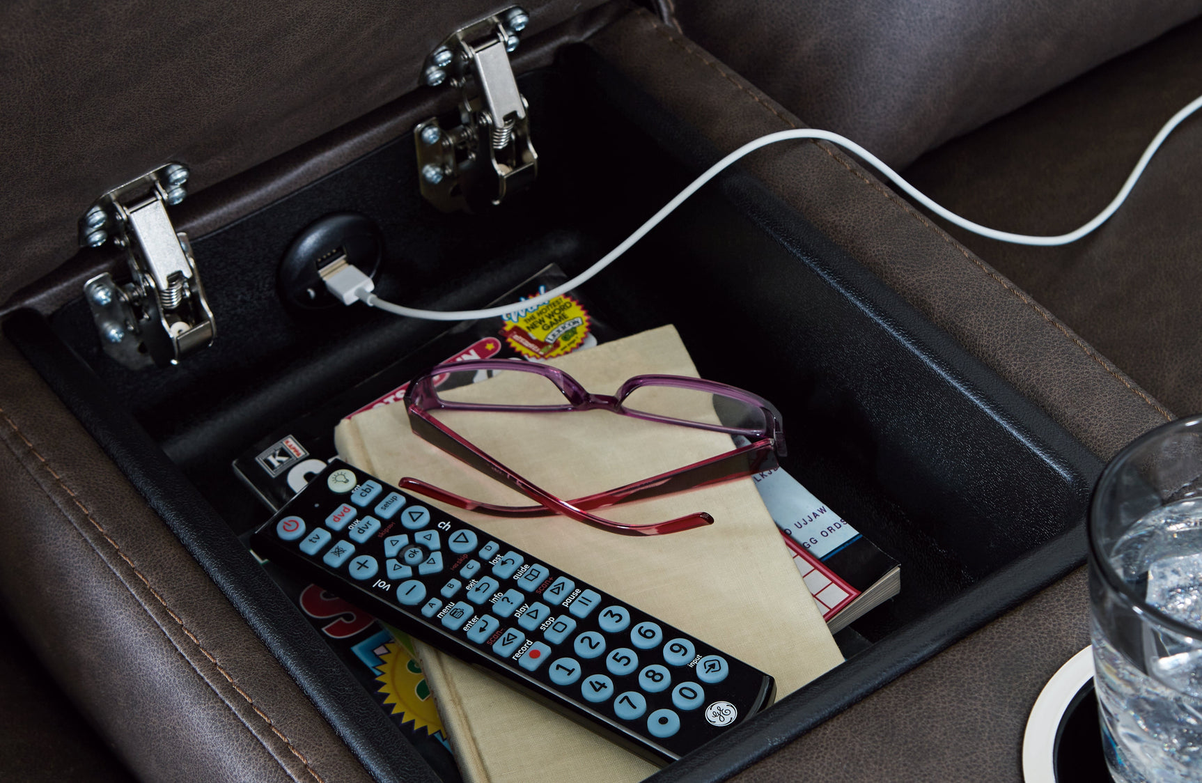 Lavenhorne Umber Reclining Loveseat with Console - Ornate Home