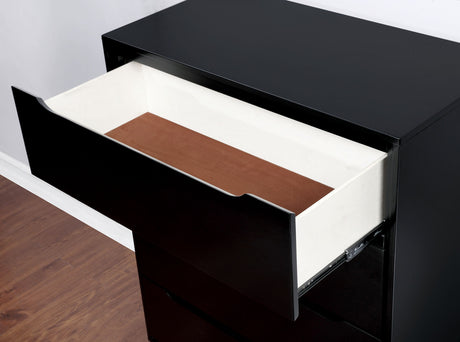 Lennart Black 5 Pc. Queen Bedroom Set w/ Chest - Ornate Home