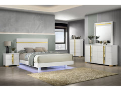 Lillestrom White Queen 5 Piece Bedroom Set w/2 Nightstands - Ornate Home