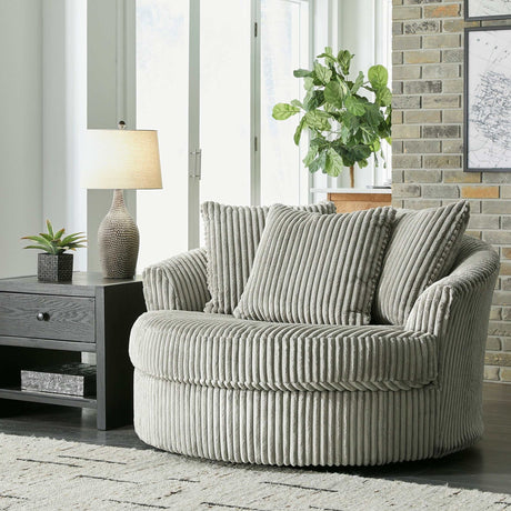 Lindyn Fog 2pc RAF Chaise Sectional - Ornate Home