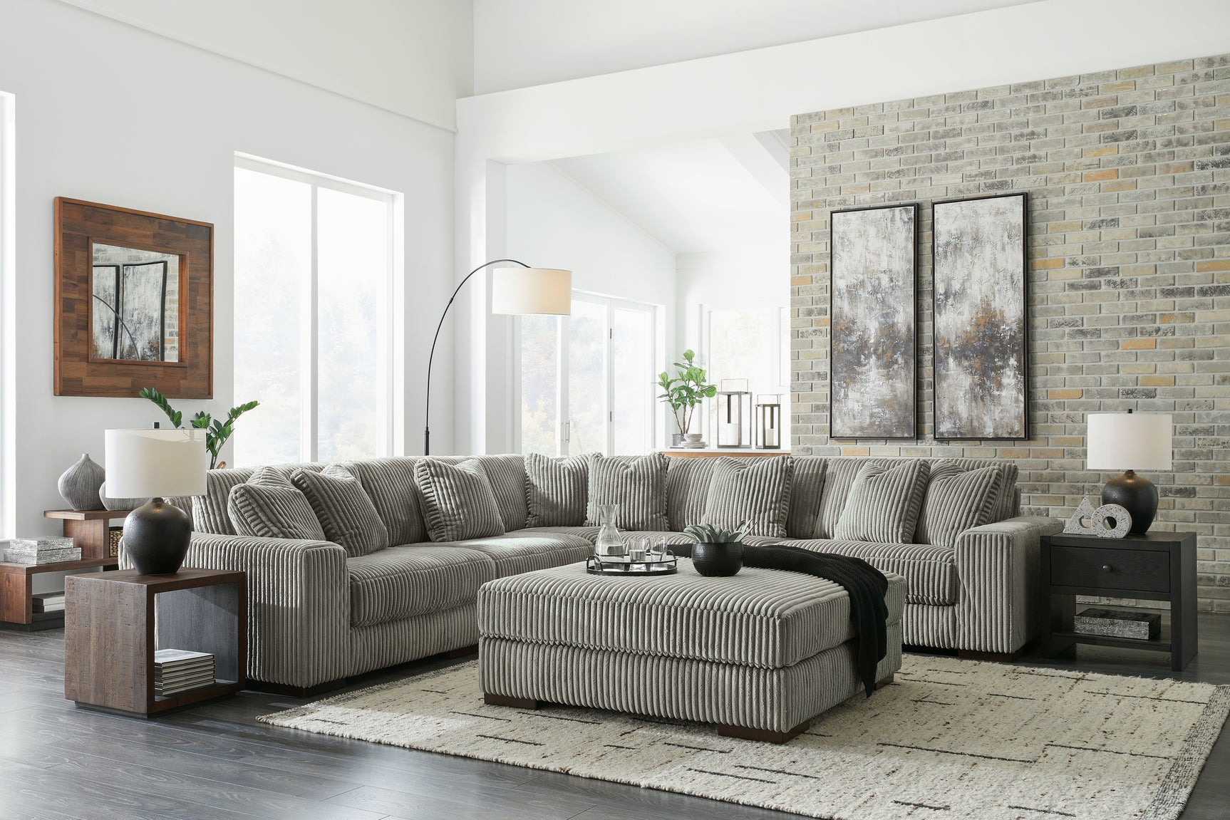 Lindyn Fog 5-Piece Sectional w/ Ottoman (Online Special Price) - Ornate Home