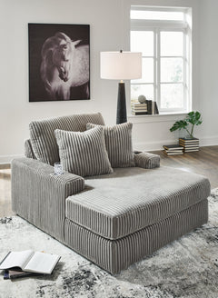 Lindyn Fog 3pc RAF Chaise Sectional - Ornate Home