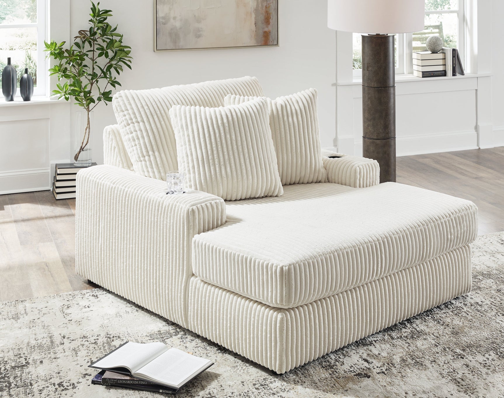 Lindyn Ivory Chaise w/ 2 Cup Holders & USB Charging Port (Online Special Price) - Ornate Home