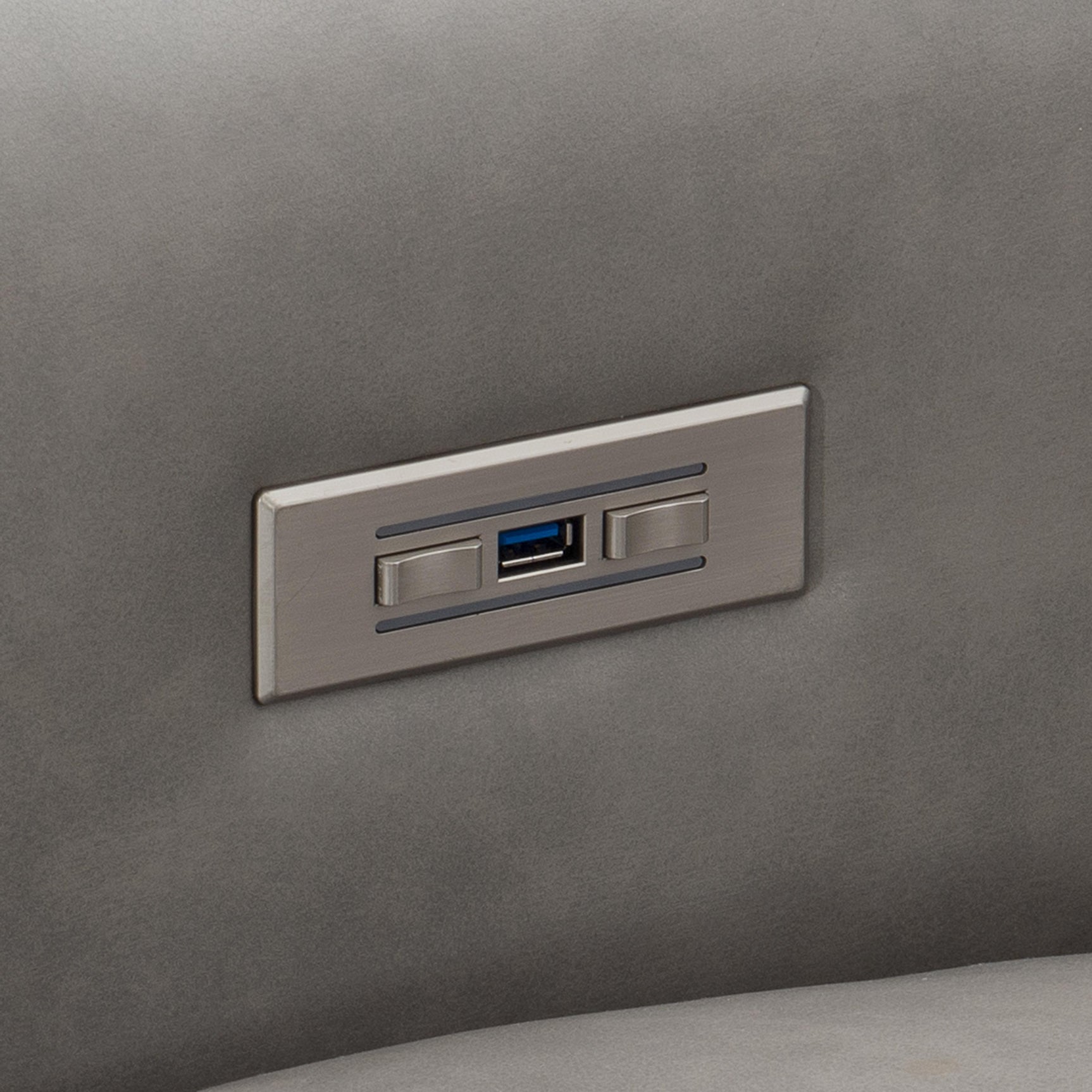 Lioni Grey Leather Power Motion Chair - Ornate Home