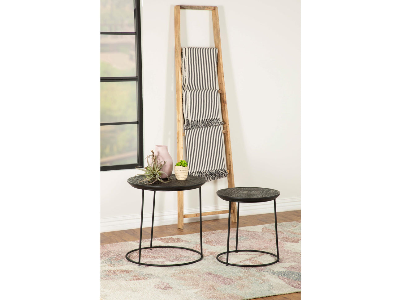 Loannis Matte Black 2-piece Round Mango Wood Nesting Table - Ornate Home