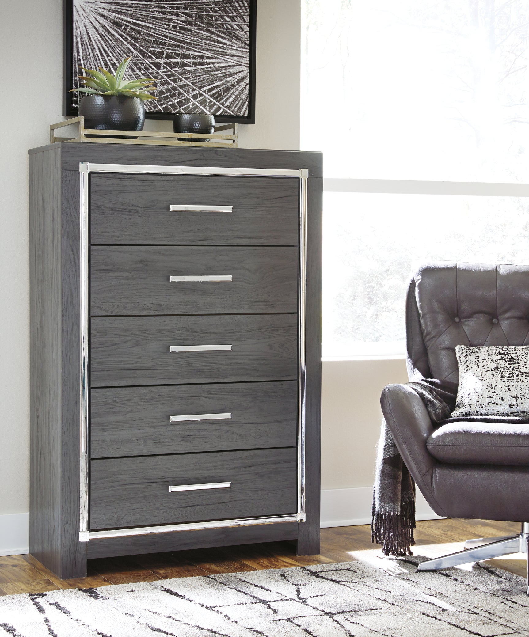 Lodanna Gray Chest and Nightstand (Online Special Price) - Ornate Home