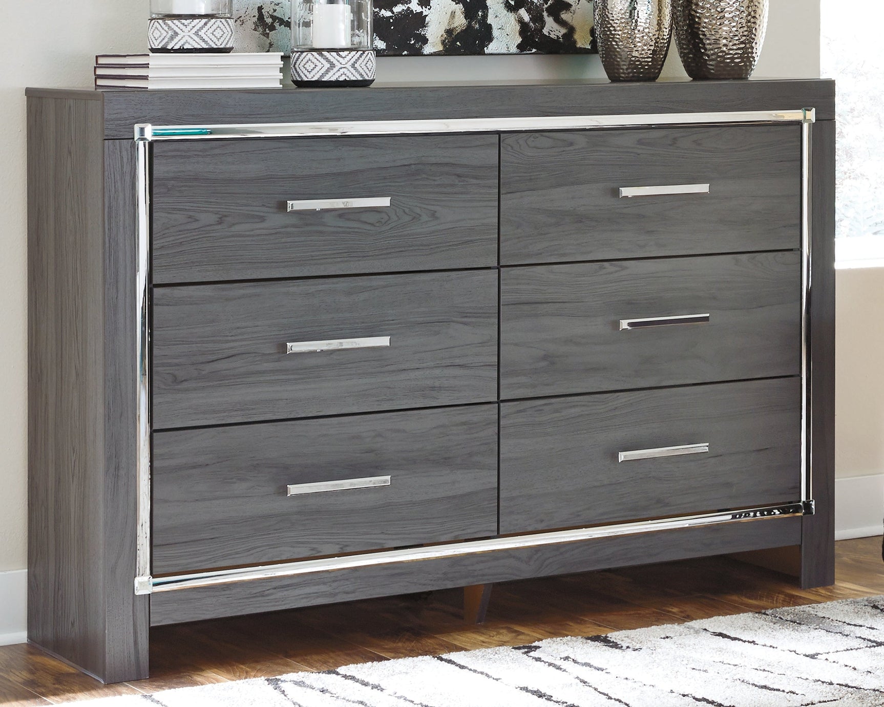 Lodanna Gray King Storage Bedroom Set with Dresser and Chest (Online Special Price) - Ornate Home
