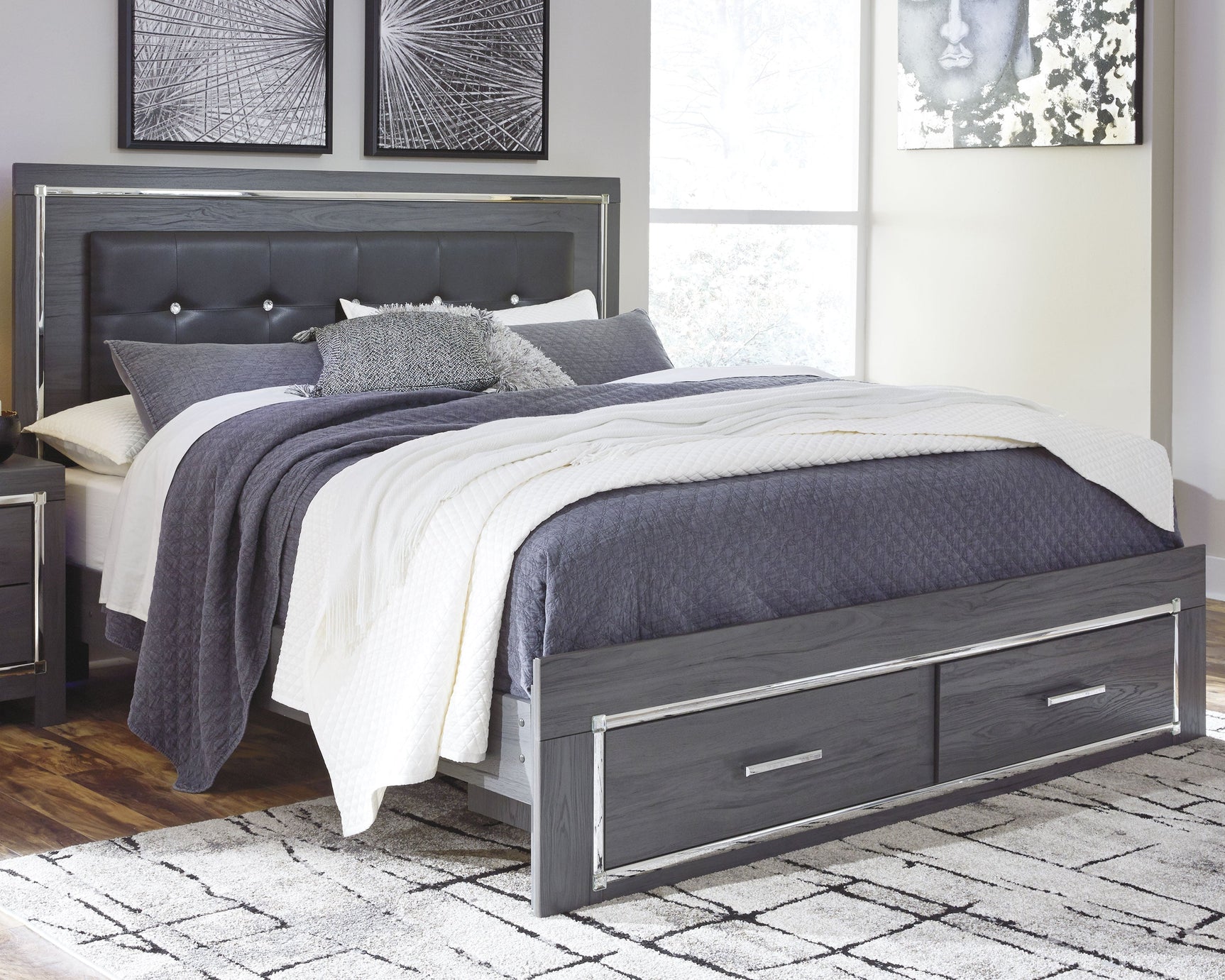 Lodanna Gray King Upholstered Storage Bedroom Set with Dresser and Mirror - Ornate Home