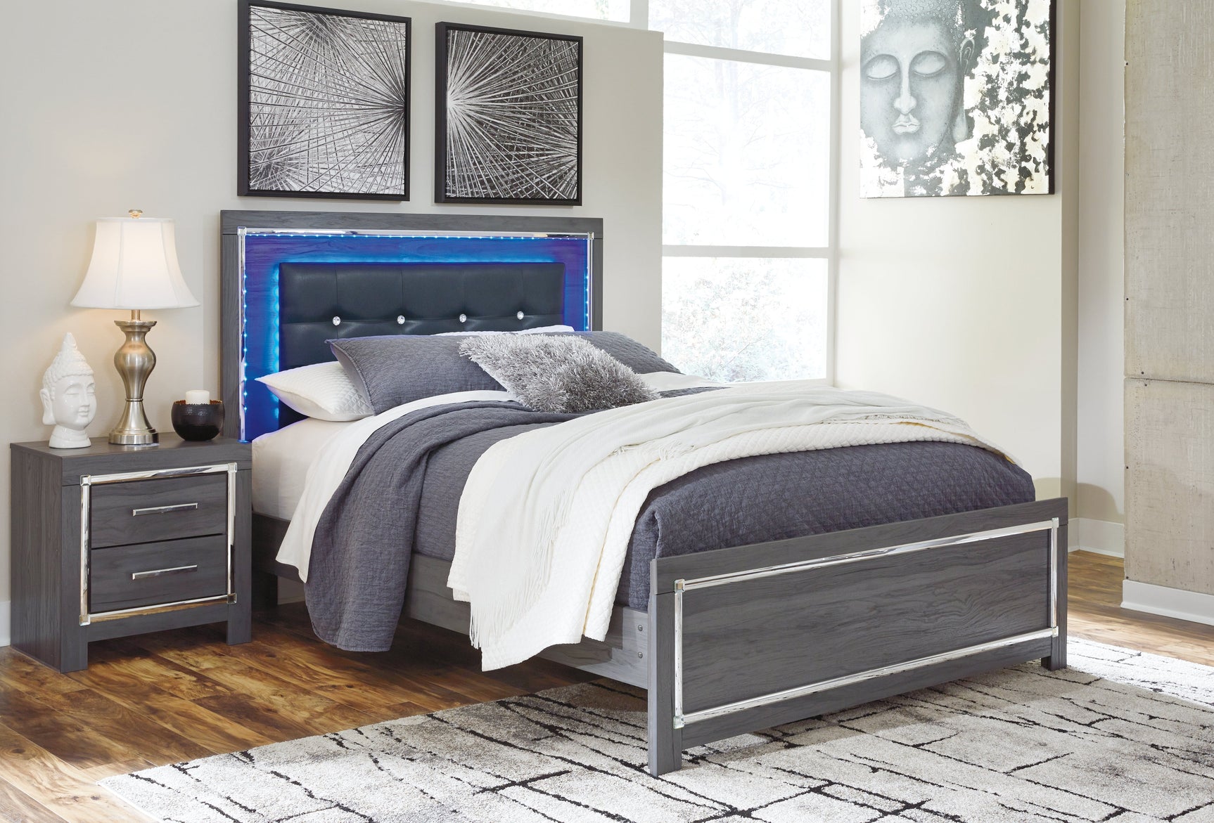 Lodanna Gray Queen Panel Bedroom Set with Dresser (Online Special Price) - Ornate Home