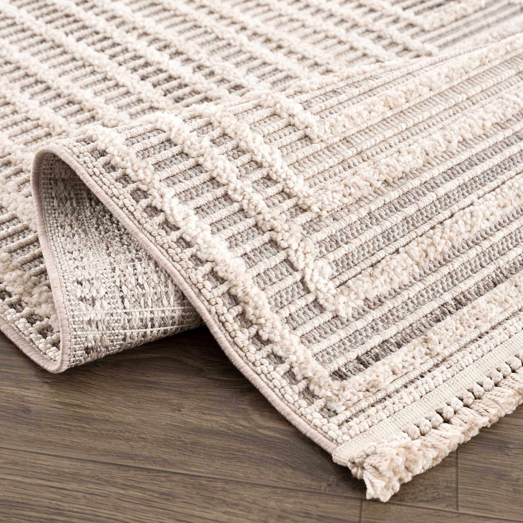 Lunao Area Rug - Ornate Home