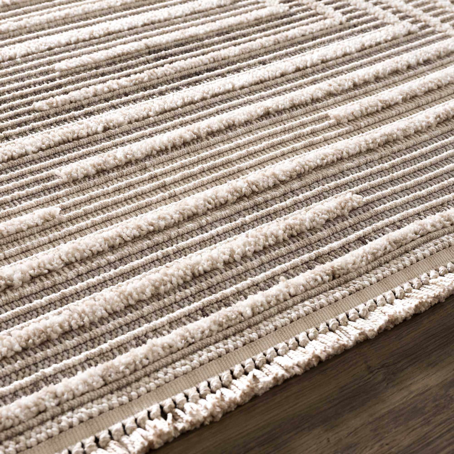 Lunao Area Rug - Ornate Home
