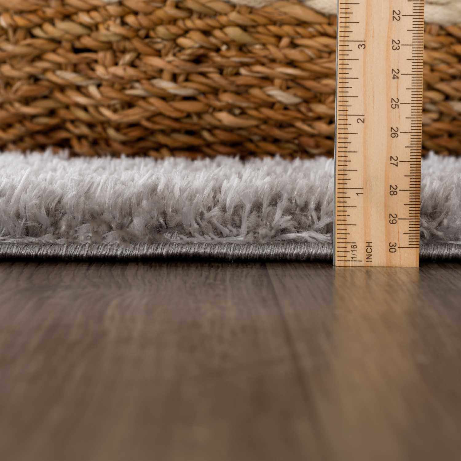 Lunaro Gray Subtle Wavy Abstract Modern Minimalist Polyester Machine Woven Area Rug - Clearance - Ornate Home